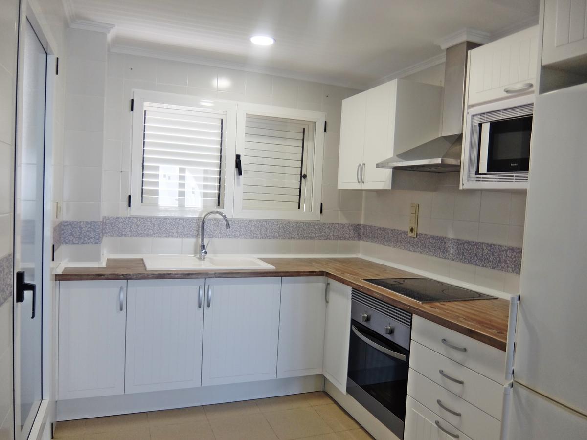 Roderic - Apartamento Junto Al Mar Oliva Exteriör bild